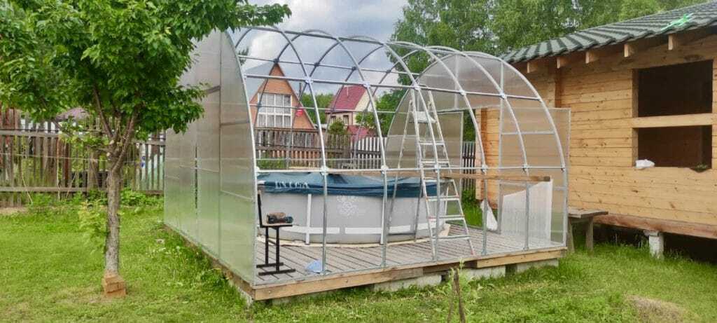 Теплица Широкая 4.2м — вид сбоку